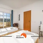#257 Sun & Sea By Holidays بيت للعطل *