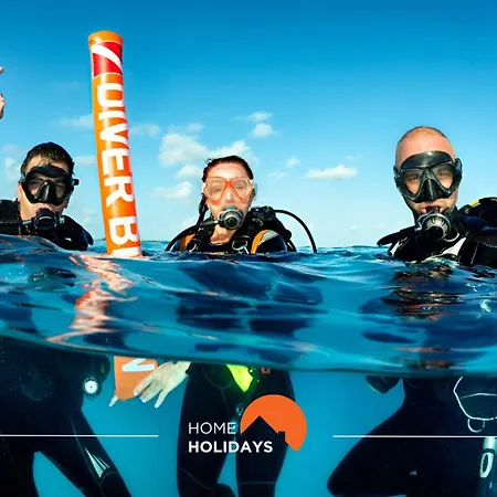 #257 Sun & Sea By Holidays بيت للعطل *