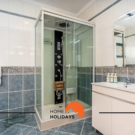 #257 Sun & Sea By Holidays