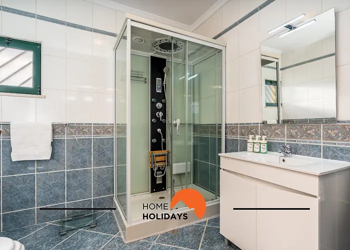 #257 Sun & Sea By Holidays