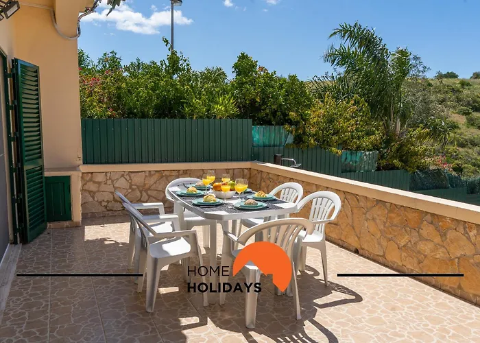 #257 Sun & Sea By Holidays